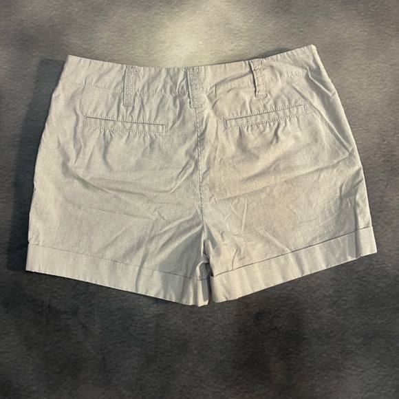 Dalia Collection Blue and White Striped Cotton Coastal Shorts Size 6 - Picture 4 of 8